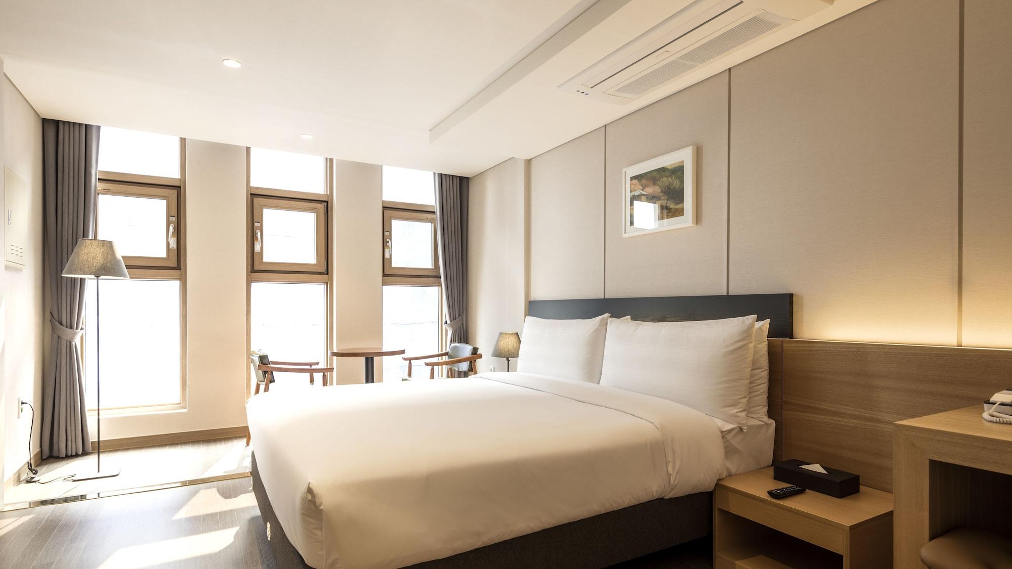 The First Stay Hotel Seoul Exterior foto